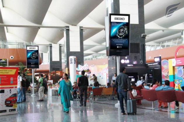 Bangalore Airport Digital Pole Mounts - Domestic-23