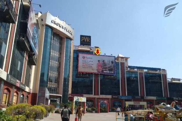 Crown Plaza Mall Facade Hoarding-02