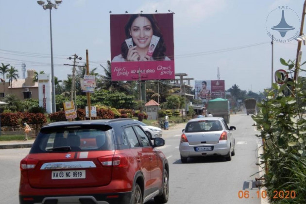 Mysore Road (Maddur-In Adigas premises) Unipole Advertising-90