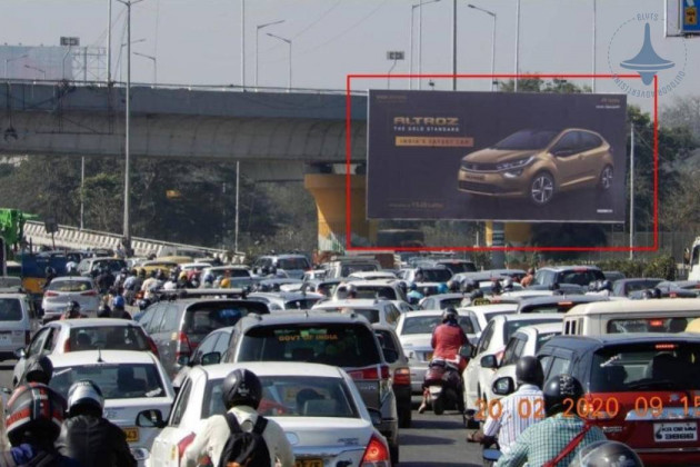 Hebbal Flyover Unipole Advertising-28