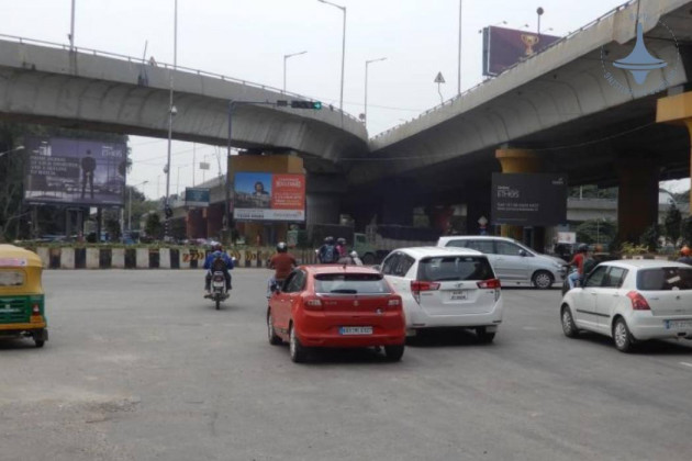 Hebbal Flyover Backlit Advertising-42