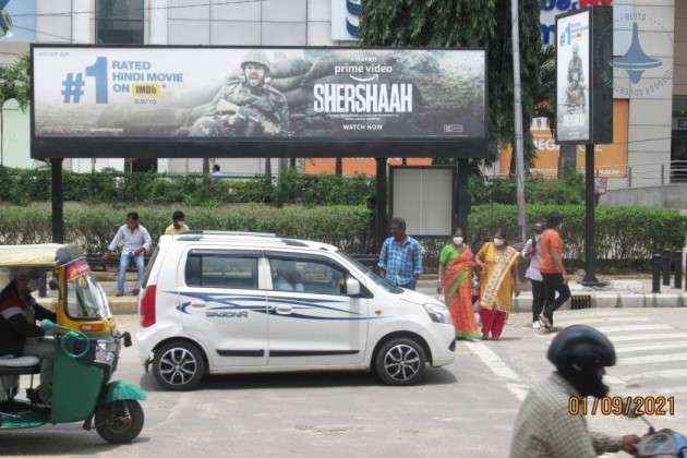 Yeshwanthpur Vaishnavi Sapphire Mall Bus Shelter-126