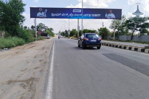 International Airport Road Kannur Near KFS Gantry Advertising-153