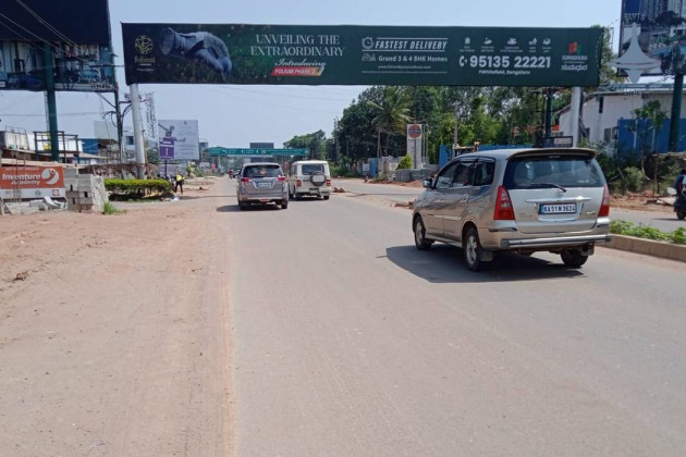 Gunjur Main Road Opp Greenwood International School Gantry Advertising-162