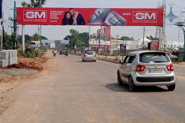 Gunjur Main Road Opp Greenwood International School Gantry Advertising-161